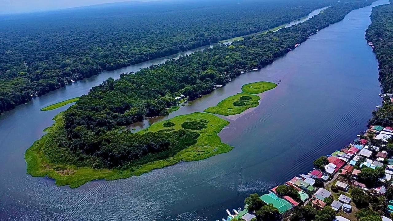 H Et L Apartment Tortuguero Luaran gambar